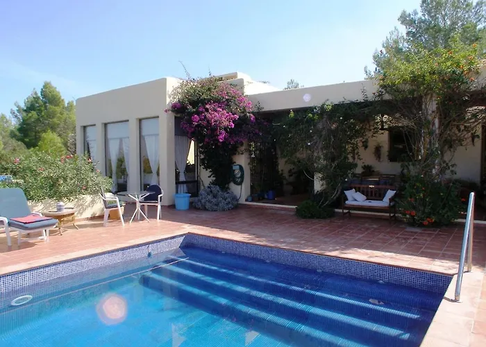 Sunlit American Style Villa in St Joan de Labritja with Pool